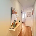 Large 2 Bedroom Flat With Swimming Pool And Air-conditioning Portimão