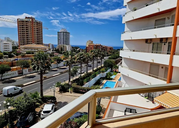 Large 2 Bedroom Flat With Swimming Pool And Air-conditioning * 포티마오